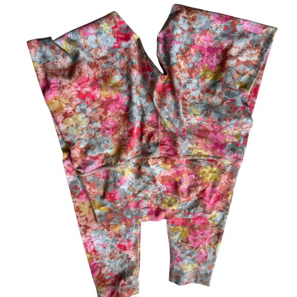 Like new Lululemon align leggings floral US6 Rare pink orange shades - Picture 3 of 8